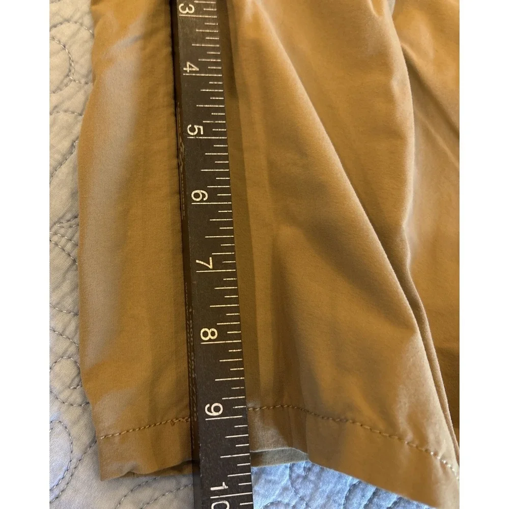 Patagonia Quandary Cargo Shorts Mens Size 30 Tan 9.5